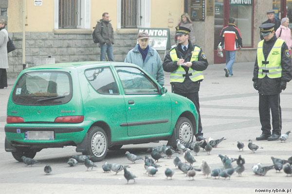 Kierowcy parkujący niezgodnie z przepisami to wciąż jeden z największych problemów w centrum Rybnika