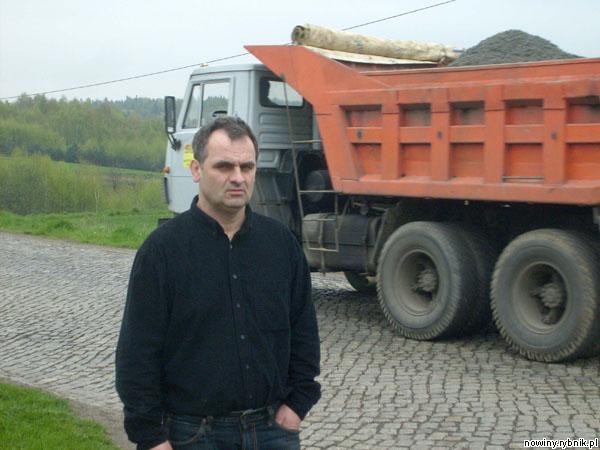 Stanisław Frąckowiak mieszka najbliżej ruchliwej drogi