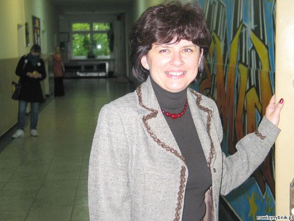 Maria Malinowska cieszy się, że w jej szkole powstanie dwujęzyczne gimnazjum