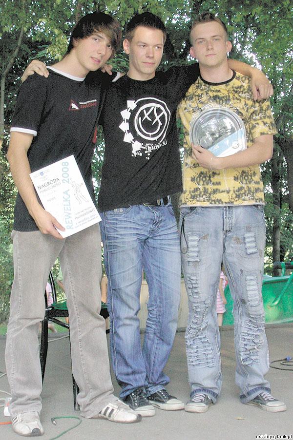 Zwycięzcy konkursu – zespół ReVolt (od lewej: Adam Staniczek, Krystian Cichoń, Mateusz Mazurek)