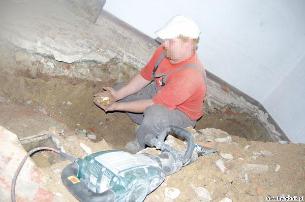 Robotnicy znaleźli monety w sierpniu. Zdjęcie: UM Wodzisław