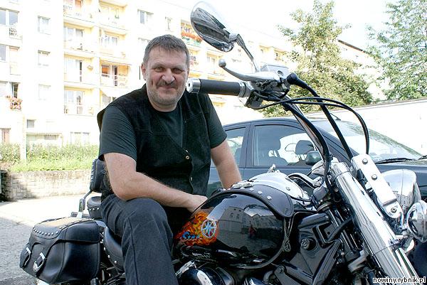 Wolę dojeżdżać do pracy na motorze – mówi Andrzej Chroboczek