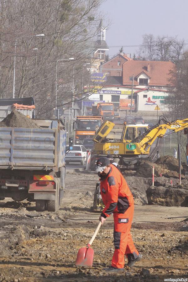 Teren budowy jednego z dwóch rond na ulicy Rybnickiej / Dominik Gajda