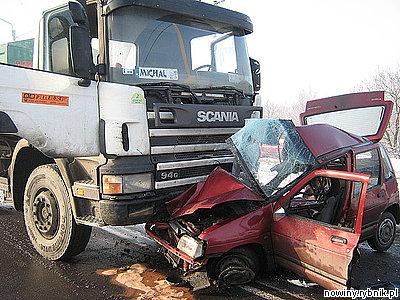 Dzisiaj w Mszanie zginął tragicznie 58 - letni kierowca z Jastrzębia  / KPP Wodzisław 