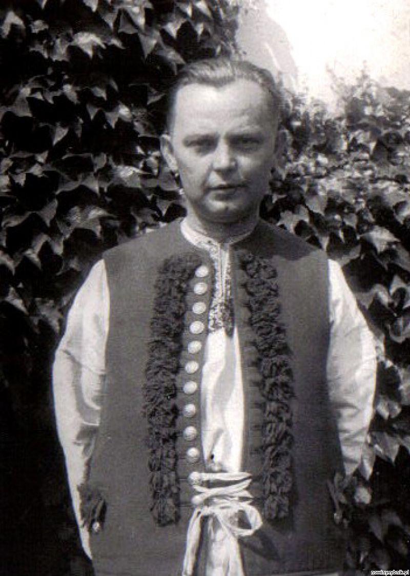 Ksiądz Klemens Kosyrczyk w stroju gralskim. Zdjęcie pochodzi z czasw, gdy był proboszczem w Istebnej / Archiwum