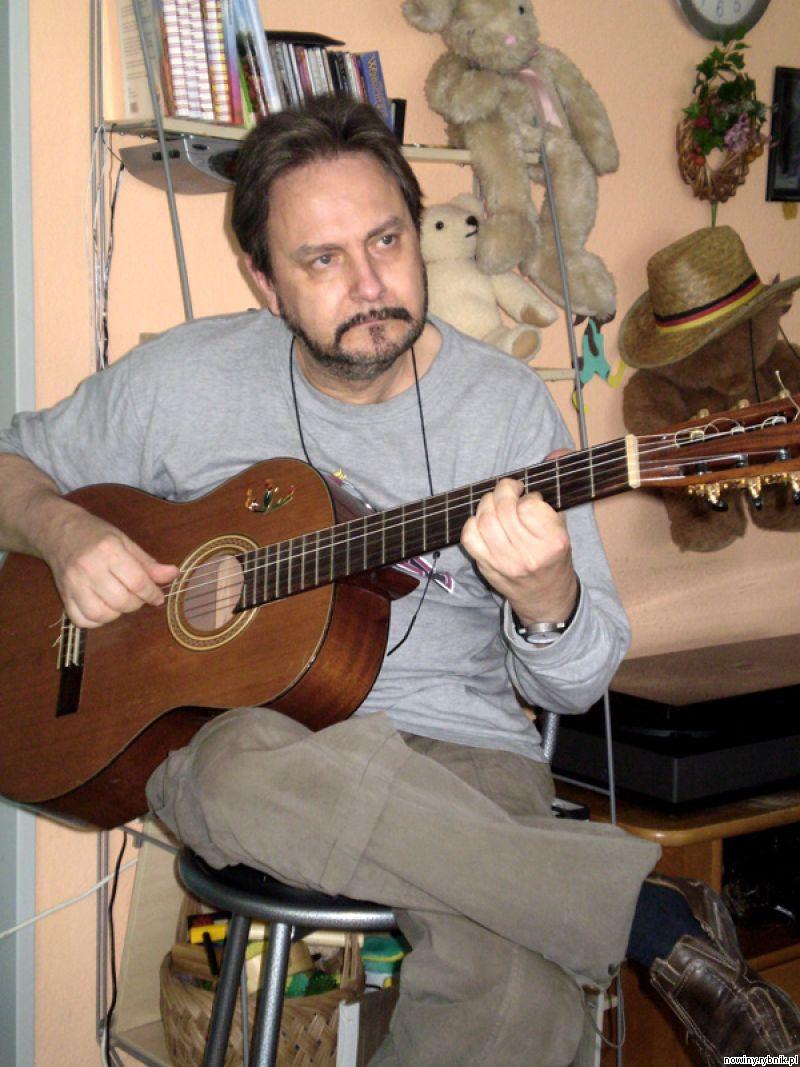 Ulubionym instrumentem Jerzego Michalaka jest gitara / Archiwum