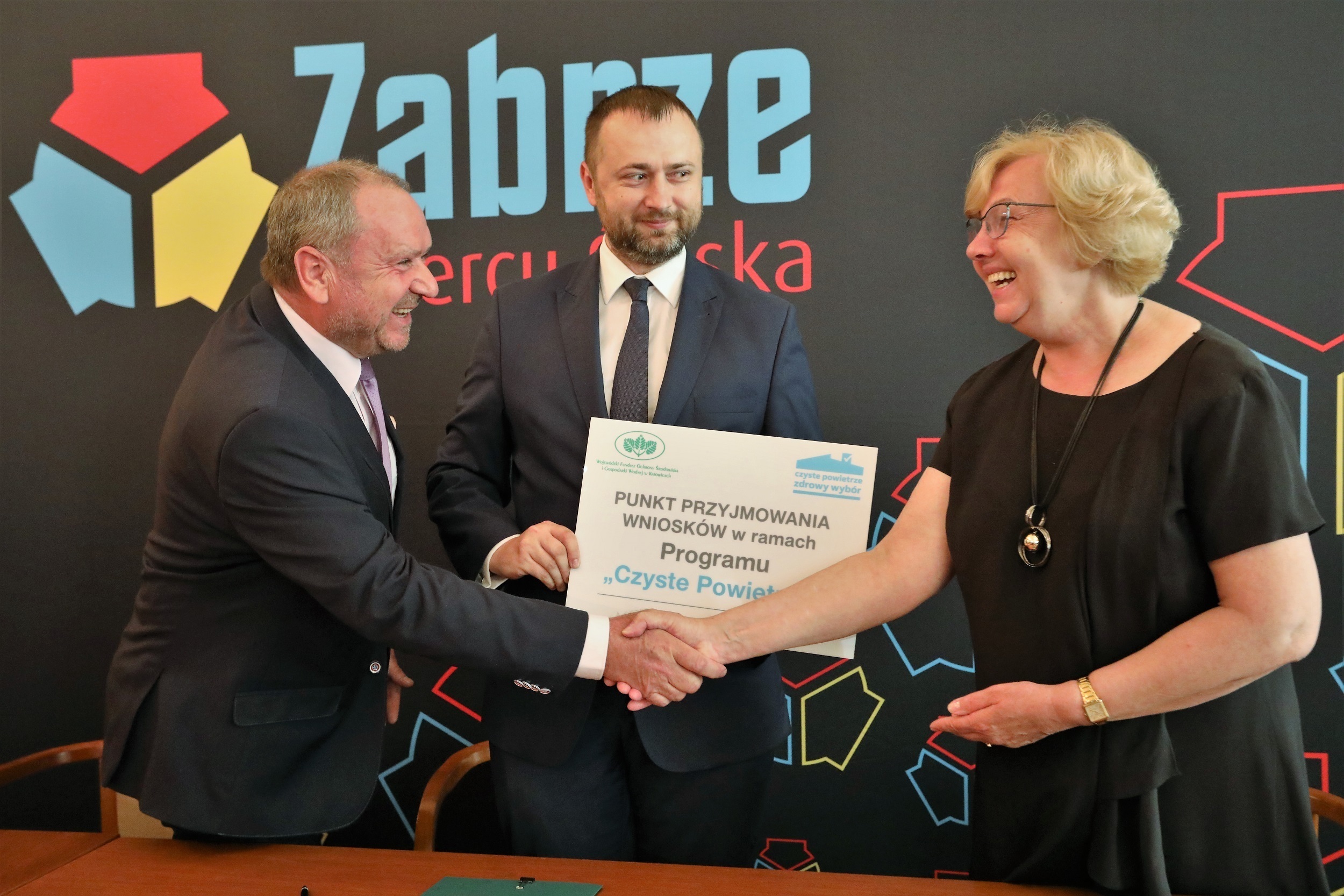 Prezes WFOŚiGW Tomasz Bednarek podkreśla, że Program Czyste Powietrze cieszy się w województwie śląskim ogromnym zainteresowaniem