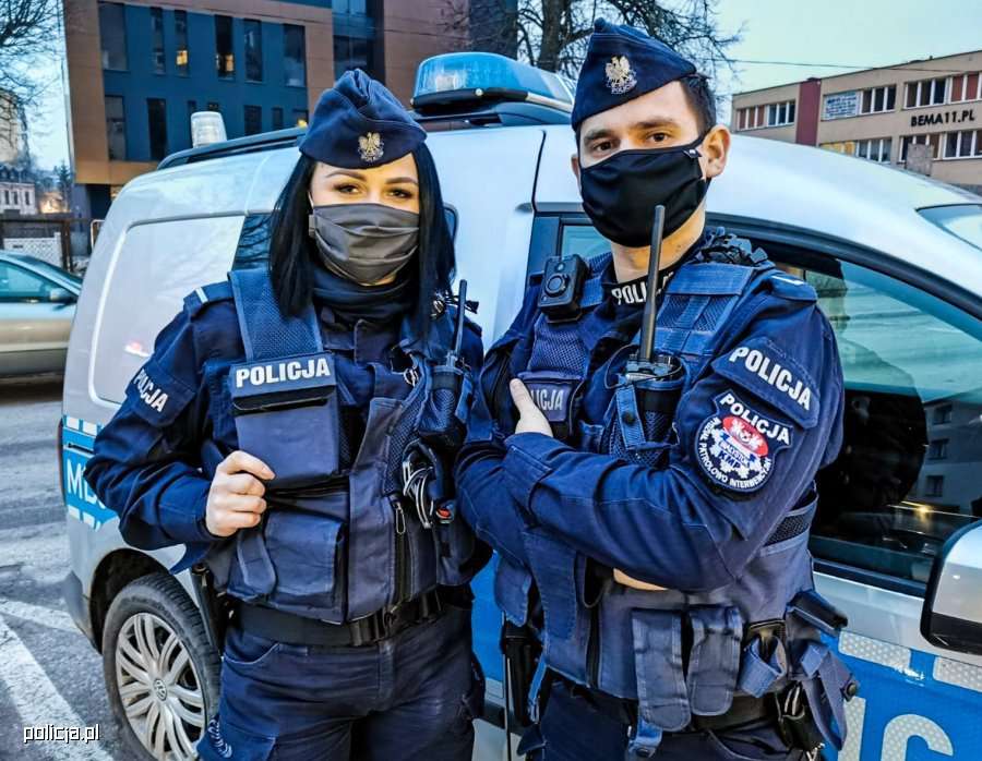 Policja Śląska Już wkrótce #LivezPolicją, a temat to: zostań policjantem ruchu drogowego.