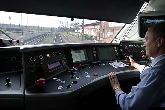 Archiwum KŚ Wprowadzane zmiany w ruchu pociągów wiążą się z remontami linii kolejowych