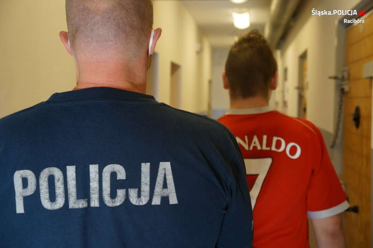 KPP Racibórz Podejrzanemu 19-lakowi grozi odsiadka w więzieniu