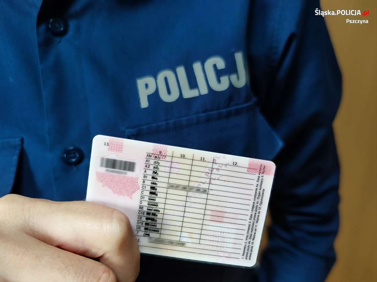 KPP Pszczyna Niestrzeźwemu 26-latkowi policjanci natychmiast zabrali prawo jazdy 