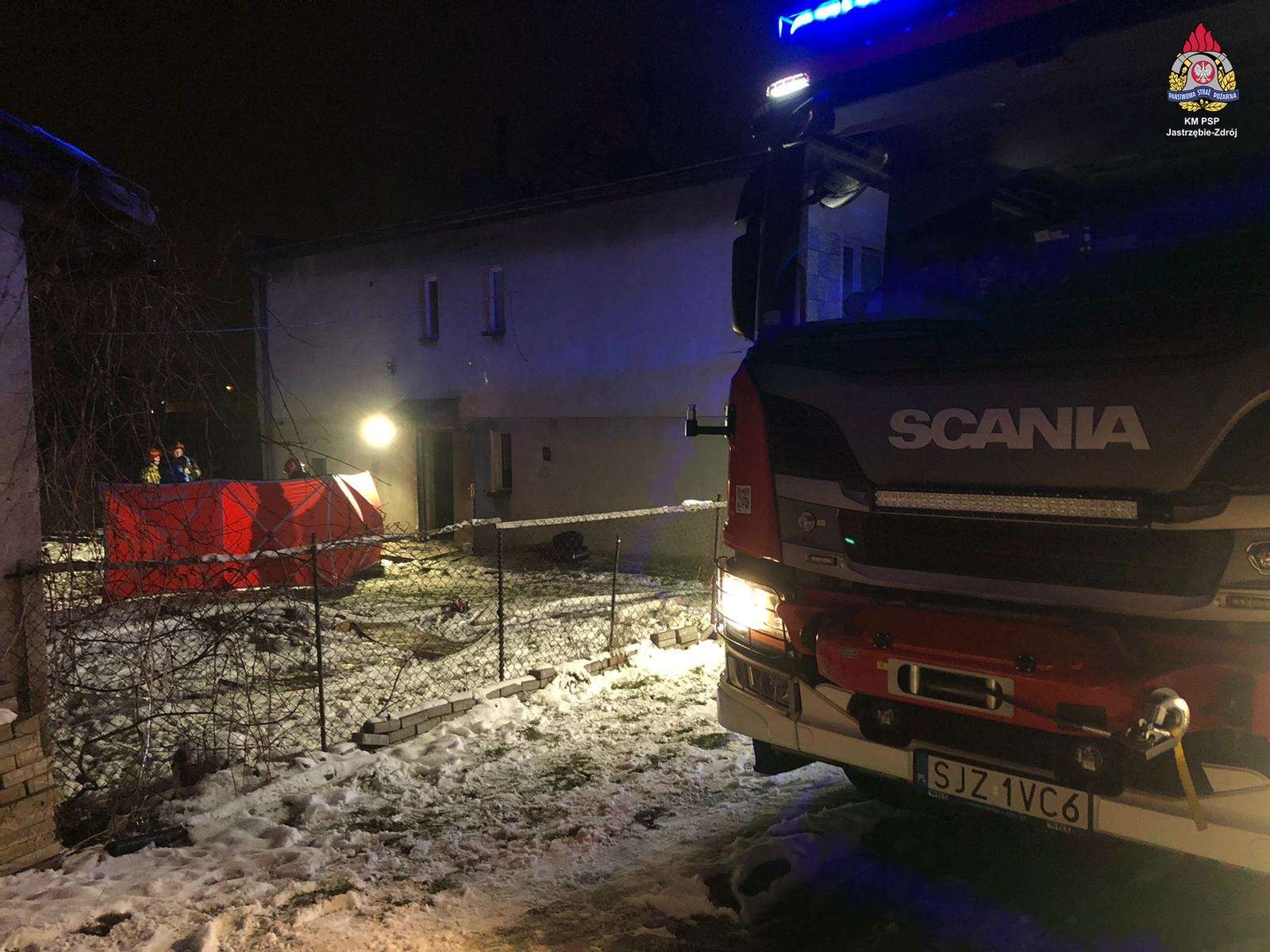 PSP Jastrzębie W pożarze domu w Jastrzębiu-Szerokiej zginął 65-latek 